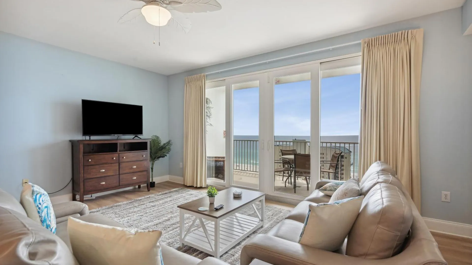 Hotel apartamentowy Stunning Gulf View Condo - Direct Beach Access - Stunning Sunsets Panama City Beach