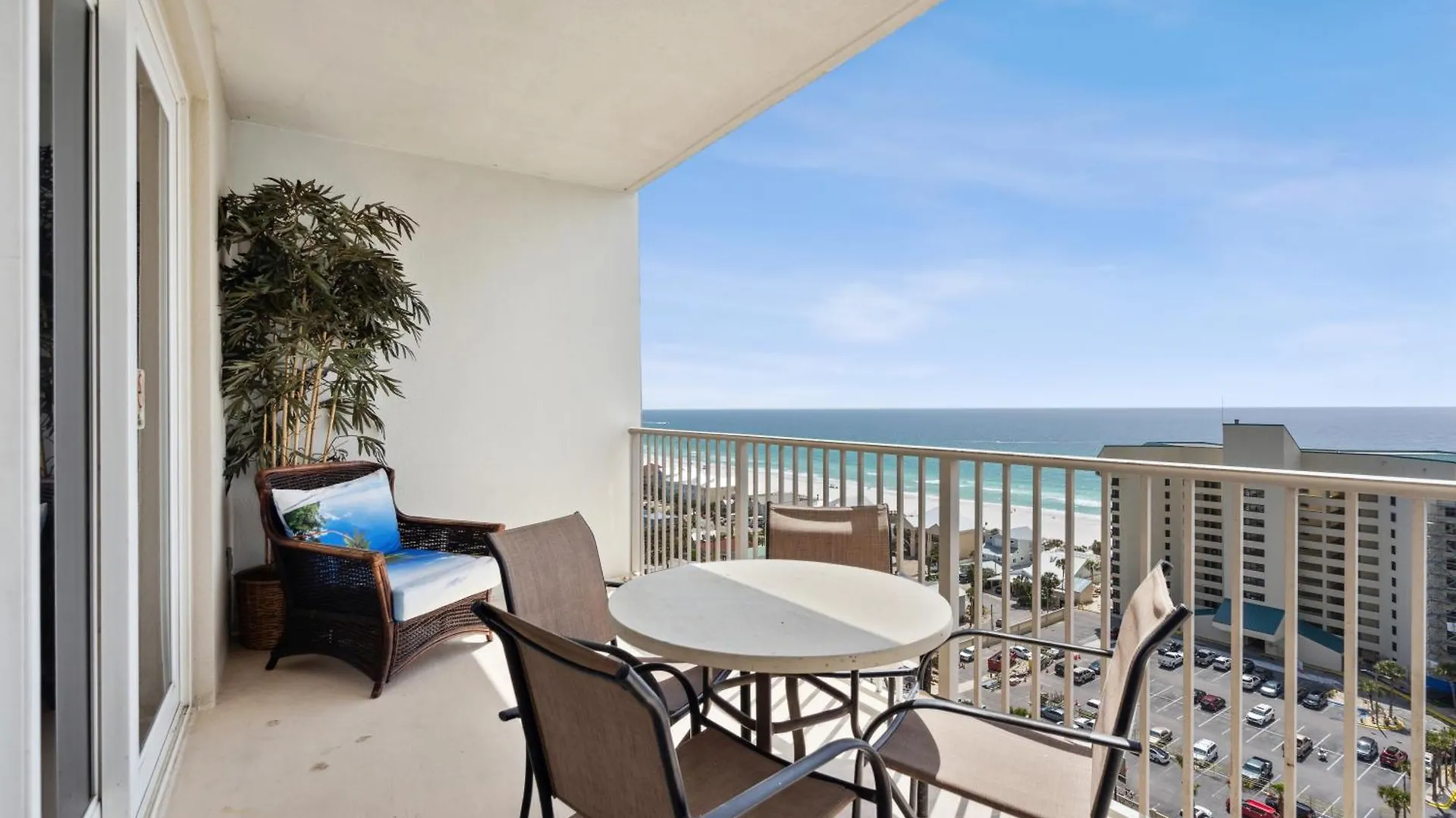 Stunning Gulf View Condo - Direct Beach Access - Stunning Sunsets Панама-Сити 0*,  США