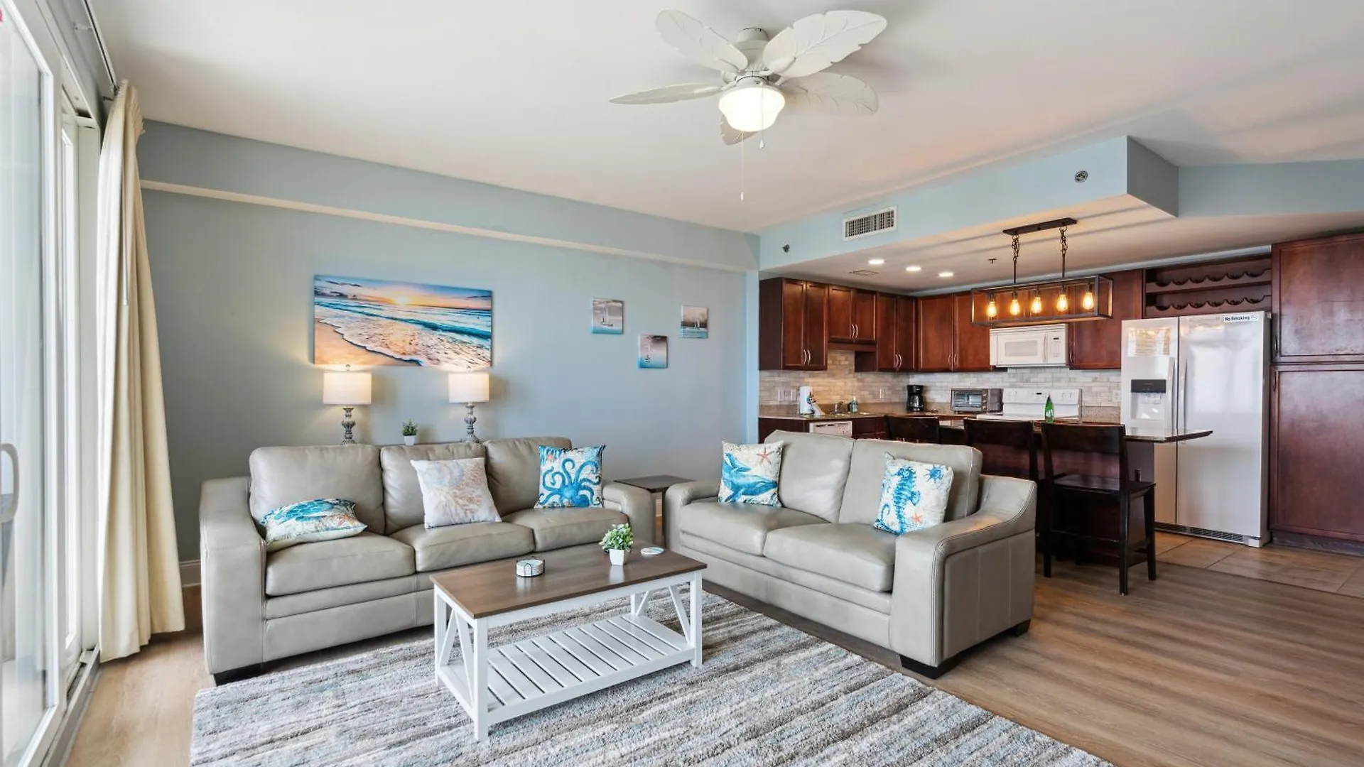 Stunning Gulf View Condo - Direct Beach Access - Stunning Sunsets Панама-Сити Апарт-отель